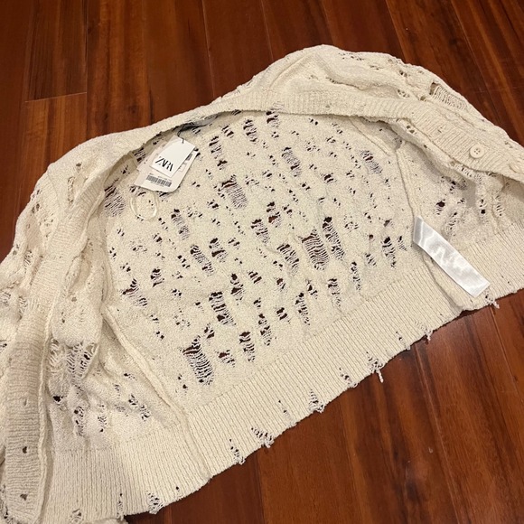 ZARA Cardigan Sweater Knit Cream Beige Distressed Button Front Long Sleeve New S - Picture 5 of 10